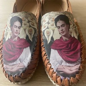 Fridah kahlo Flats